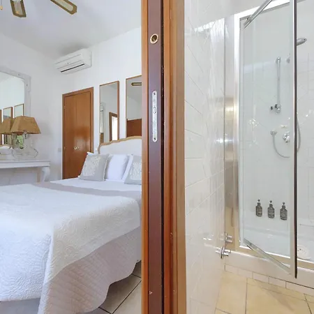 Luxury Navona By Flatinrome Rom