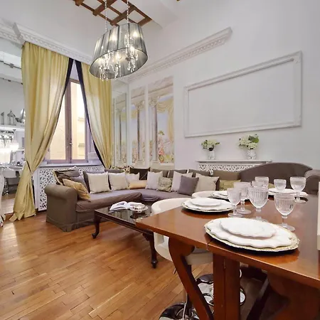 Luxury Navona By Flatinrome דירה *